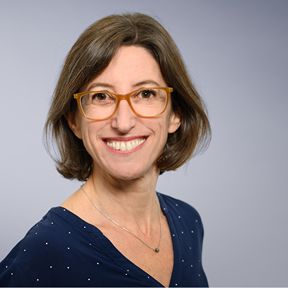 Dr. Veronica Oelsner